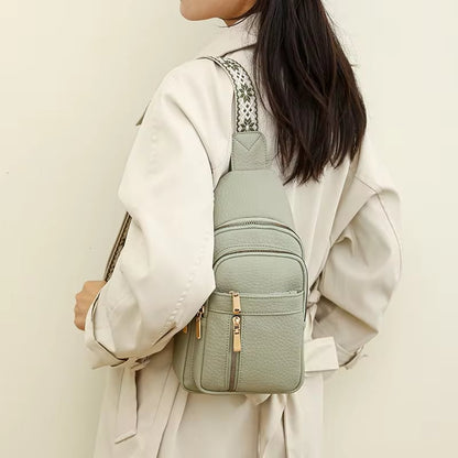 🔥🔥Women's Fashion Casual Solid Color Crossbody Bag-Gift of exquisite pendant！
