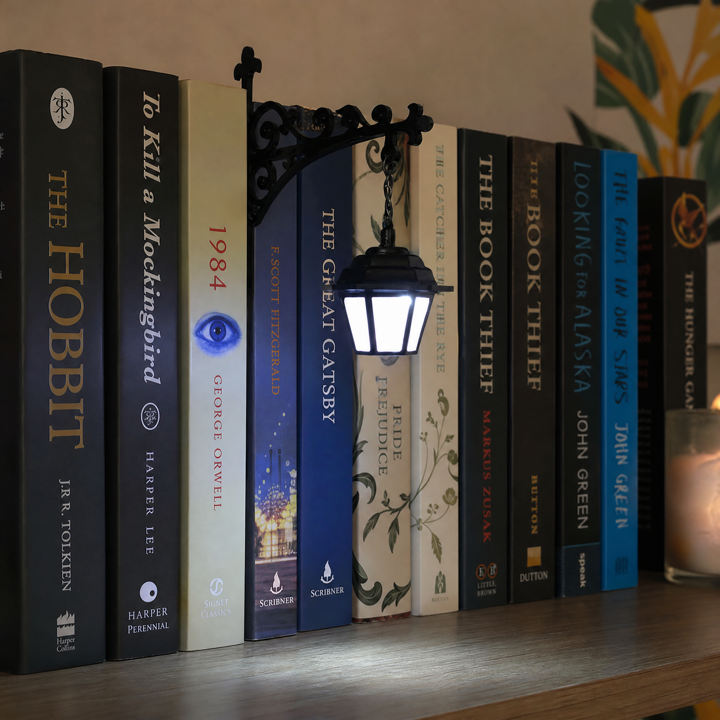 Library Lantern-Decorative Bookshelf Lighting