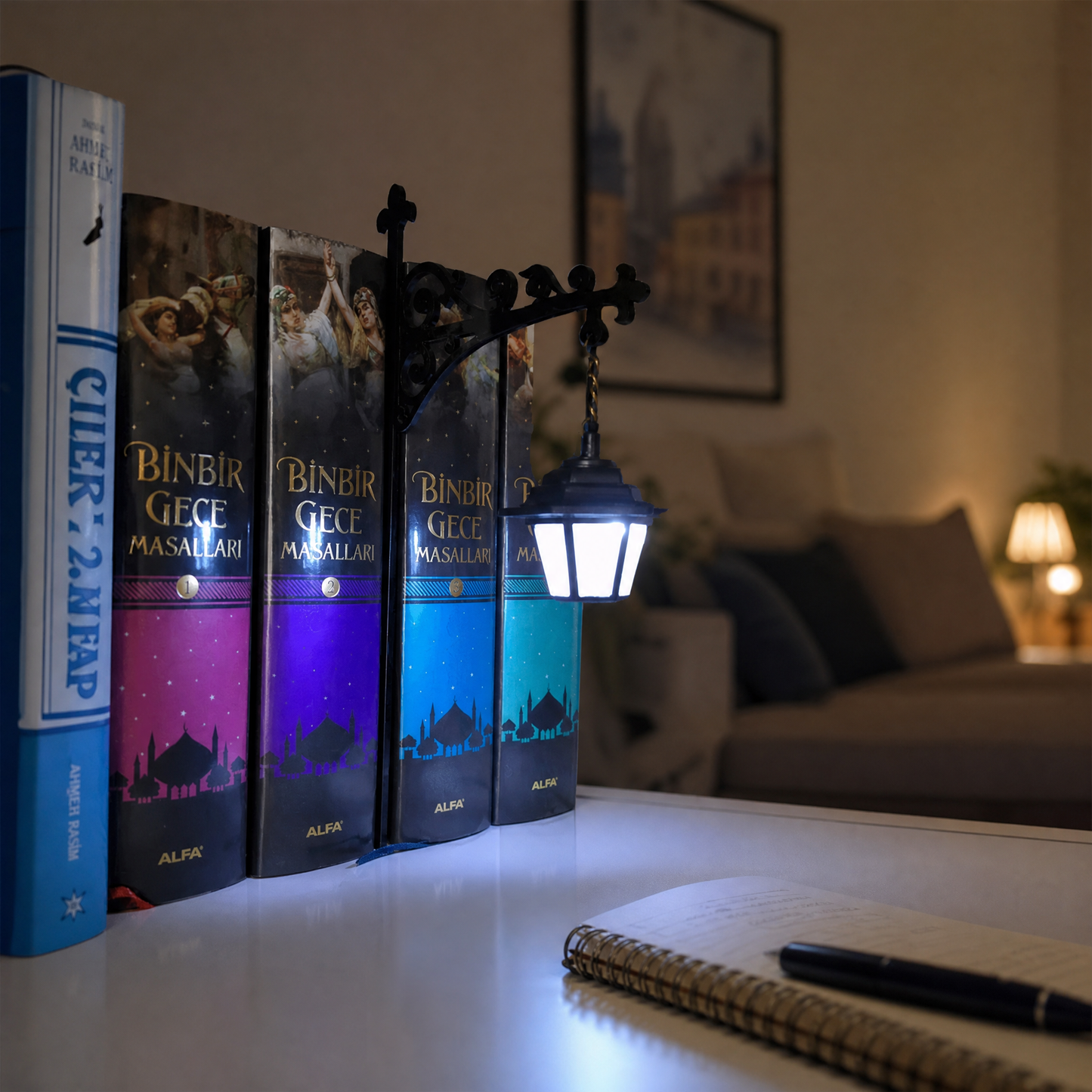 Library Lantern-Decorative Bookshelf Lighting