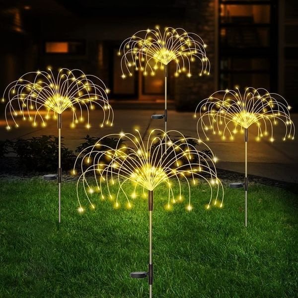 [NEW IN]- Waterproof  Solar Garden  Fireworks Lamp 🎆🎆🎆